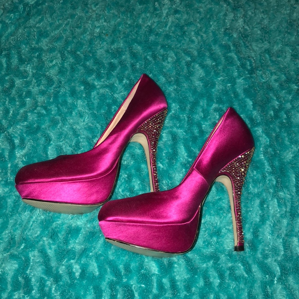 Fuchsia Steve Madden high heels